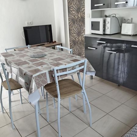 شقة Location Saisonniere Cozes المظهر الخارجي الصورة